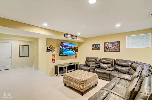 6612 School Branch DR, Brownsburg, IN 46112