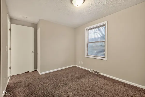 9254 E 39th PL, Indianapolis, IN 46235