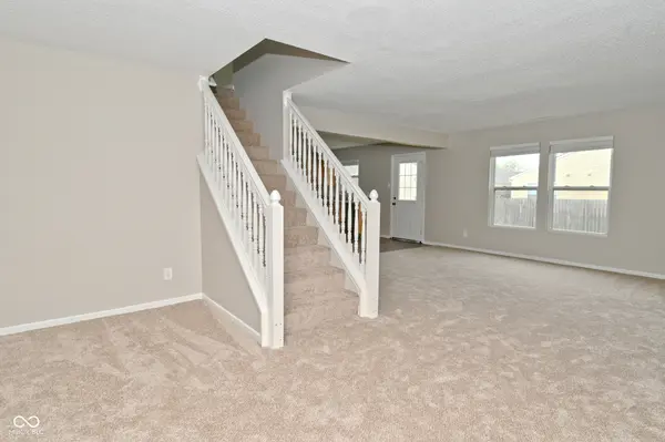 8624 Centenary DR, Indianapolis, IN 46113