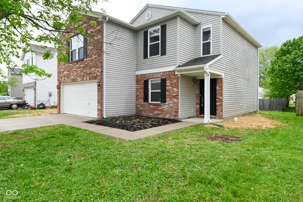 8624 Centenary DR, Indianapolis, IN 46113