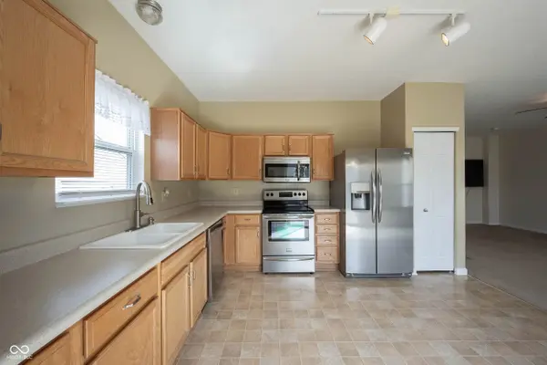 12237 Packers AVE, Fishers, IN 46037