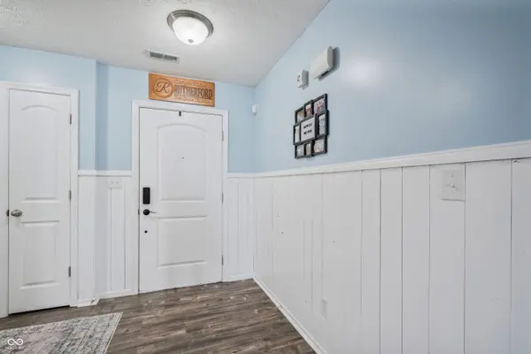 1004 Maple Run DR, Sheridan, IN 46069
