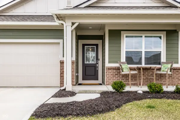 2195 Cooper Run LN, Whitestown, IN 46075
