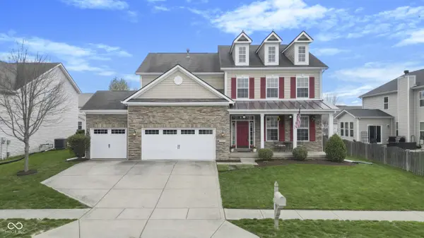 6093 Mountain Hawk DR, Zionsville, IN 46077