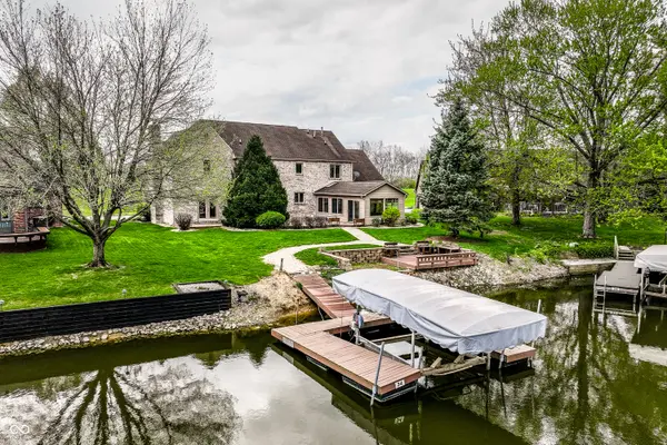 1909 Dakota DR, Noblesville, IN 46062