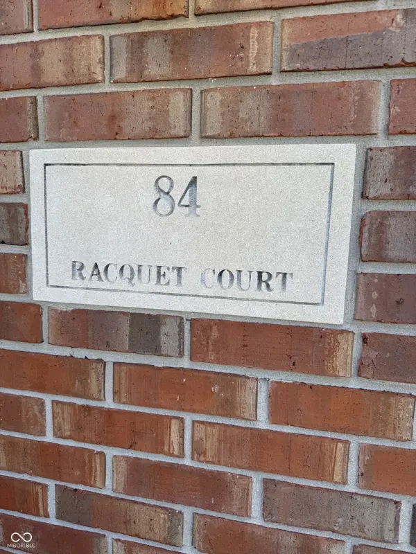 84 Racquet CT, Greenwood, IN 46142