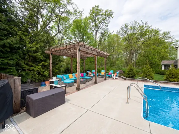 9980 Woodlands DR, Fishers, IN 46037