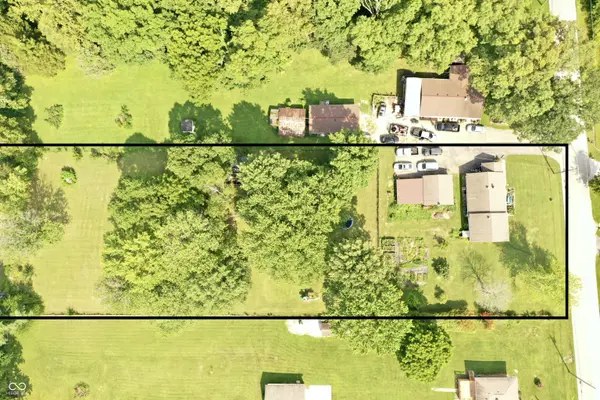 48 W Greencastle RD, Mooresville, IN 46158