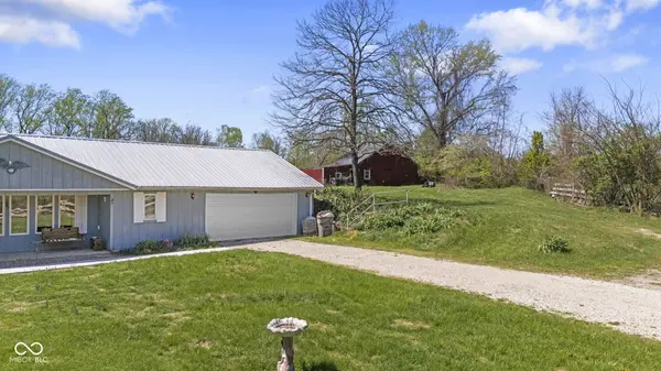 4566 S Sommerville RD, Scottsburg, IN 47170