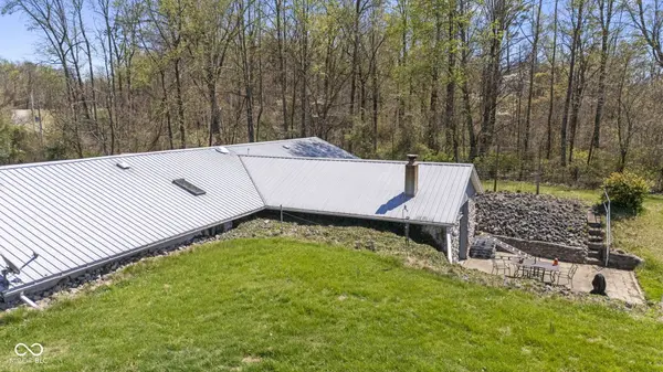 4566 S Sommerville RD, Scottsburg, IN 47170