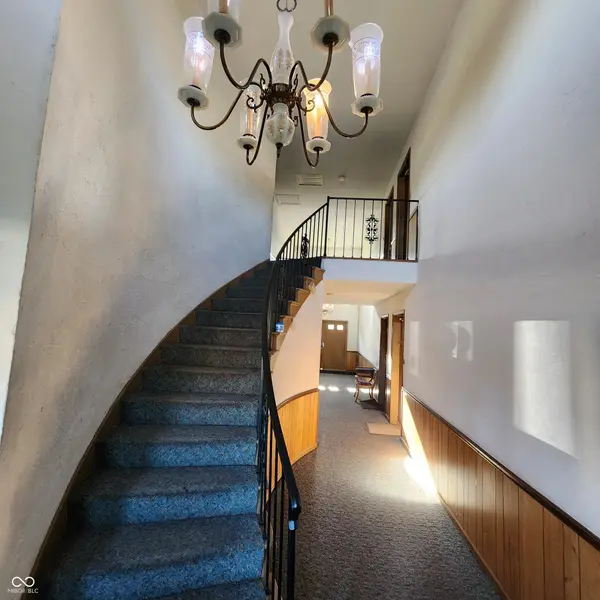 1622 Queensbridge SQ #7, Indianapolis, IN 46219