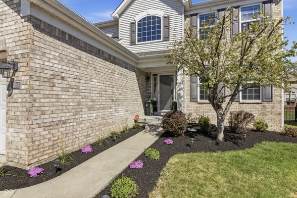 11852 Wynsom CT, Fishers, IN 46038