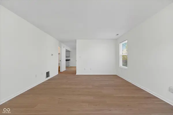 17902 Sanibel CIR, Westfield, IN 46062