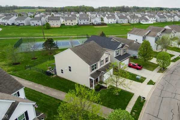 2263 Shadow Bend DR, Columbus, IN 47201