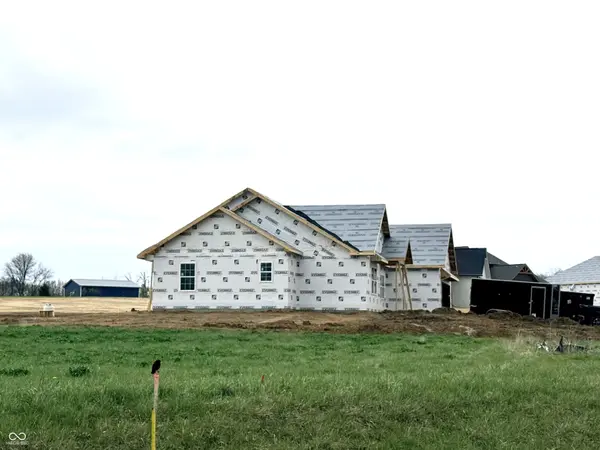 4 Pine Hills CT, Crawfordsville, IN 47933