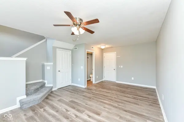 9050 Mercer DR, Fishers, IN 46038