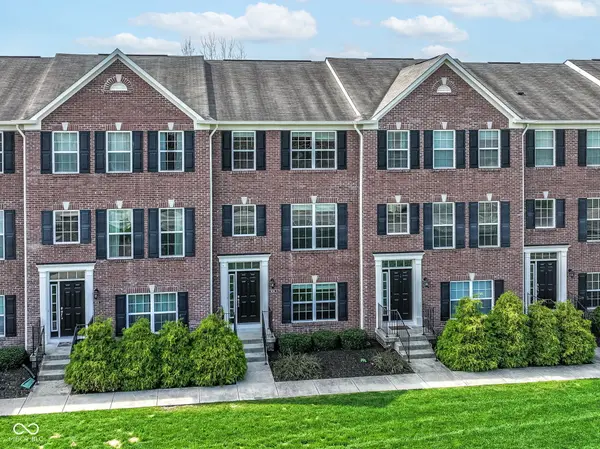 9050 Mercer DR, Fishers, IN 46038