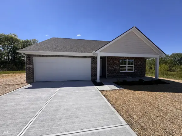 8613 N Seneca DR, Muncie, IN 47303