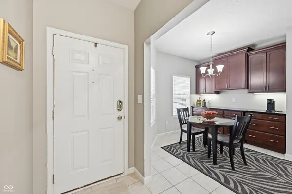 6271 Eller Creek WAY #8, Fishers, IN 46038