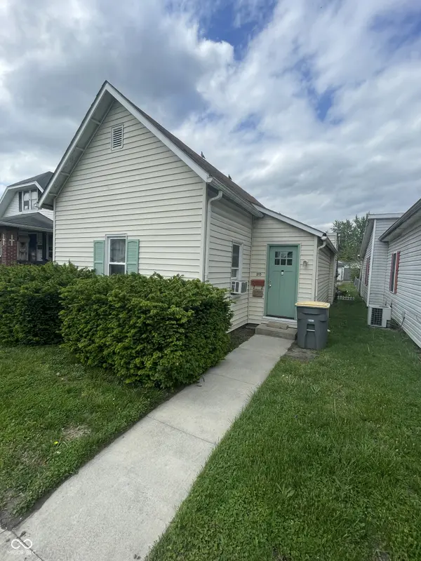 215 E Laurel ST, Seymour, IN 47274