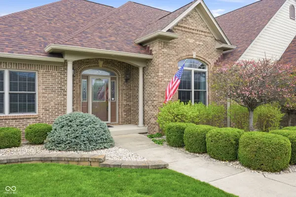 1103 Raintree DR, Greenfield, IN 46140