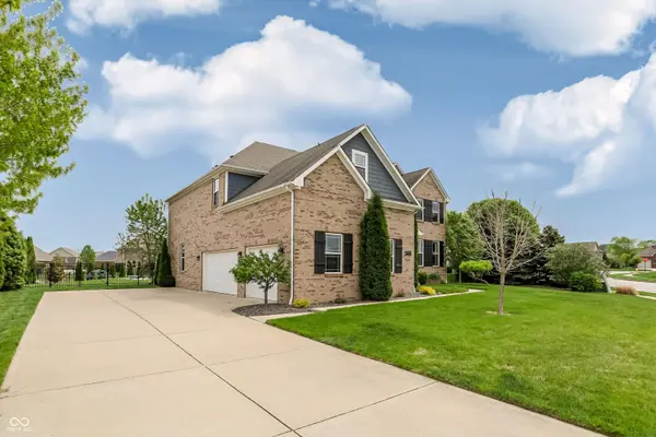 5103 Alyshia Pkwy, Bargersville, IN 46106