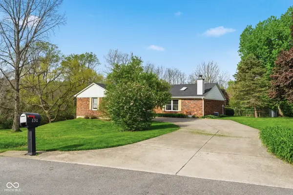 690 Kirkwood DR, Greencastle, IN 46135