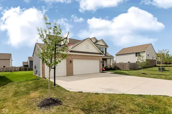 962 Terra LN, Franklin, IN 46131