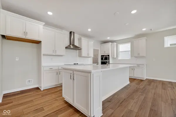 14828 Desert Orchid DR, Westfield, IN 46074