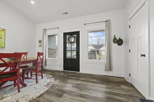 542 E Lucy LN, Ellettsville, IN 47429