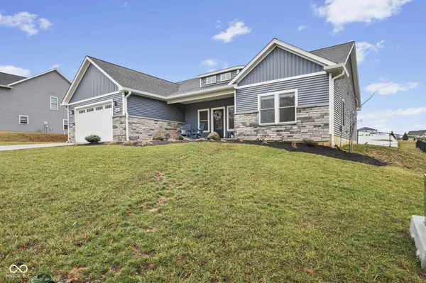 542 E Lucy LN, Ellettsville, IN 47429