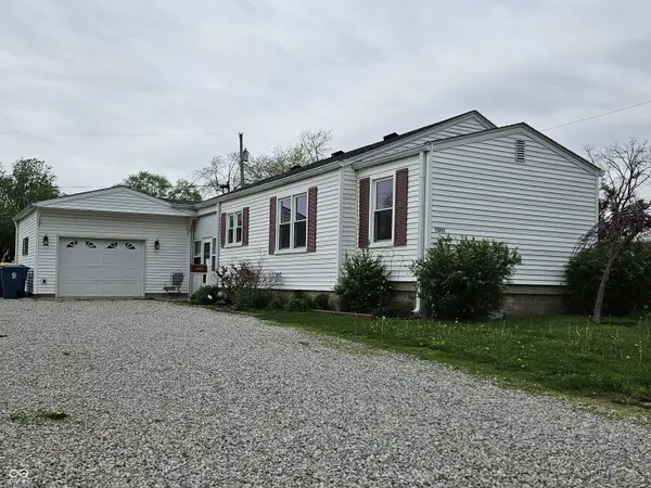 100 S Blake ST, Sheridan, IN 46069
