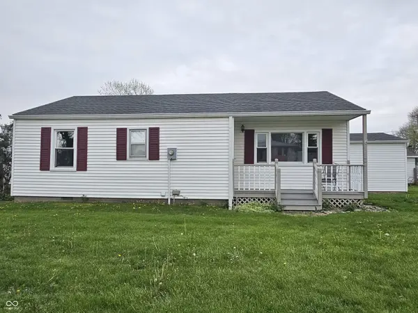 100 S Blake ST, Sheridan, IN 46069