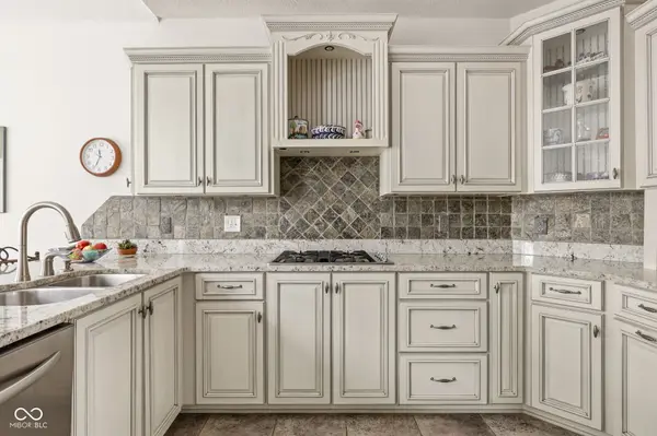 11618 Summit CIR, Zionsville, IN 46077