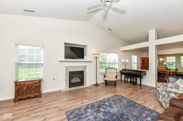 15885 Chapel Park DR W, Noblesville, IN 46060