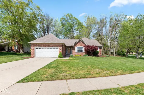 360 Grove CT, Greenwood, IN 46142