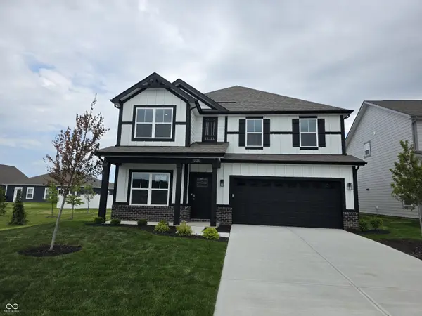 1523 Albatross ST, Danville, IN 46122