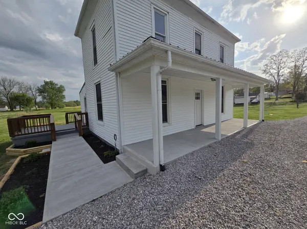 1335 W State Highway 250, Deputy, IN 47230