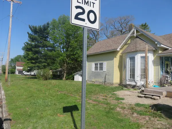 202 N West ST, Alexandria, IN 46001