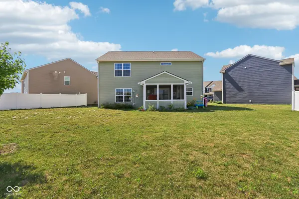 5845 Cresswell LN, Whitestown, IN 46075