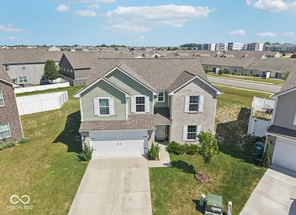 5845 Cresswell LN,  Whitestown,  IN 46075