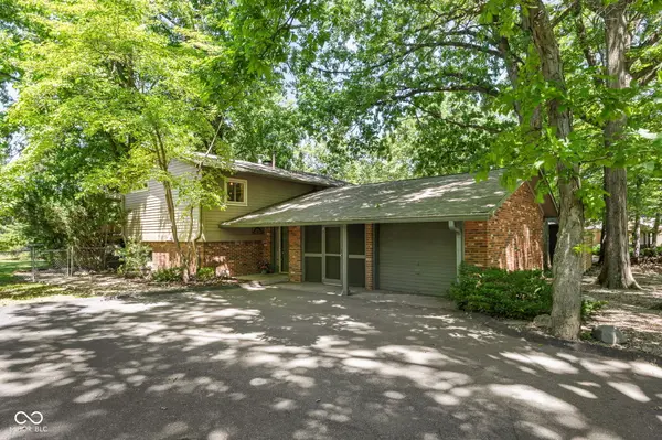 9102 Ripon CT, Indianapolis, IN 46268