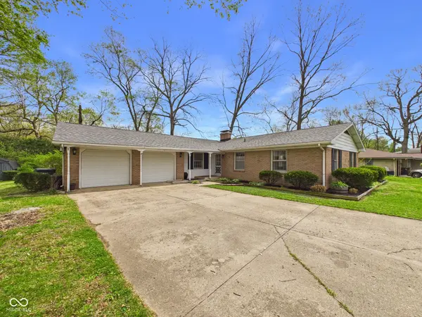 1316 Ranike DR, Anderson, IN 46012