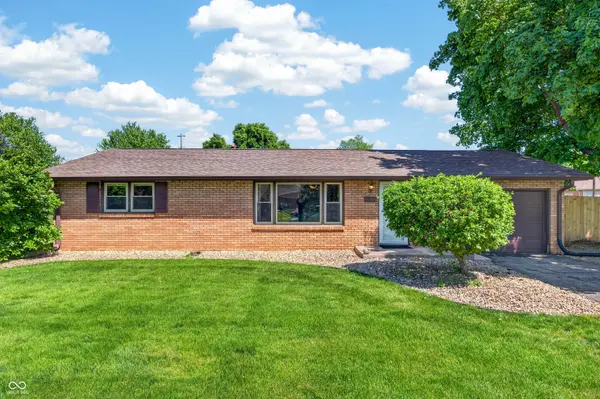 2240 Sims DR, Columbus, IN 47203