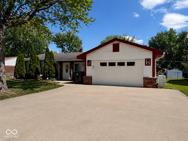 829 Delbrook DR, Whiteland, IN 46184