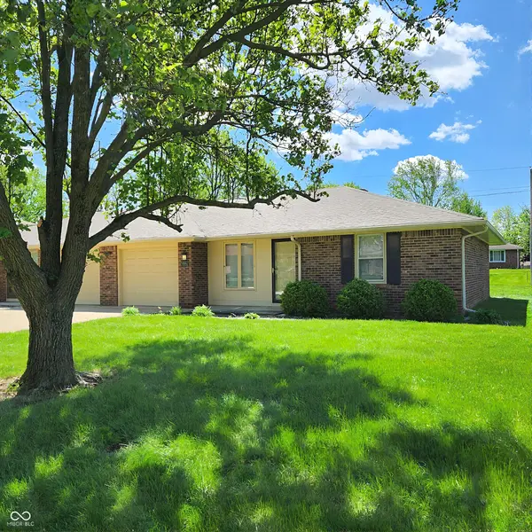 1901 Alhambra DR, Anderson, IN 46013