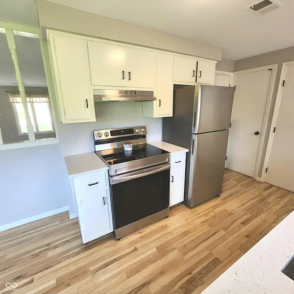 1901 Alhambra DR, Anderson, IN 46013