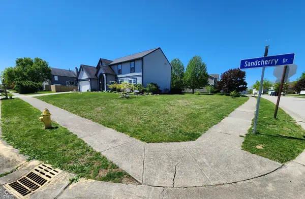 6136 Sandcherry DR, Indianapolis, IN 46236
