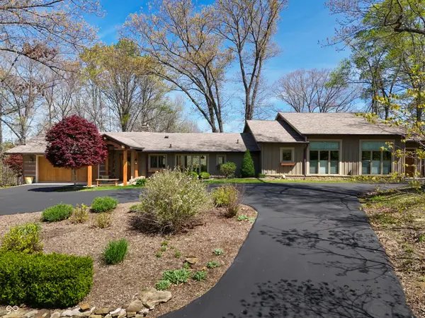 488 Town Hill RD E, Nashville, IN 47448