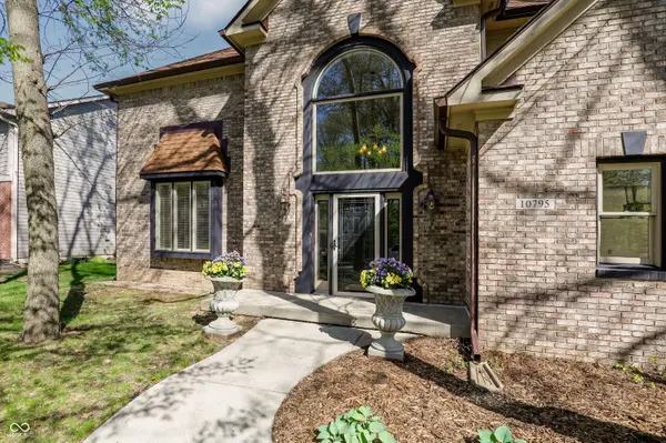 10795 Timber Springs DR E, Fishers, IN 46038